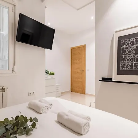 Charming Madrid Embajadores II - Estancias Temporales Exterior photo